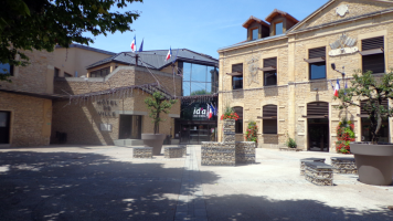 Mairie de L'Isle d'Abeau