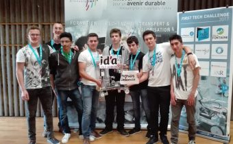 Lycée Philibert Delorme au FIRST Tech Challenge Concours de robotique à Fontaine